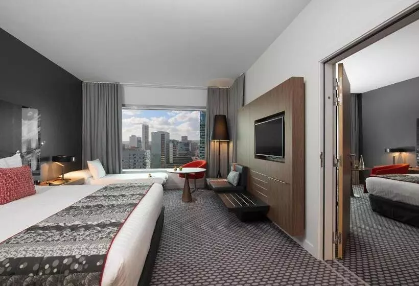 コネクティングルーム（家族用）。, Melia Paris La Defense