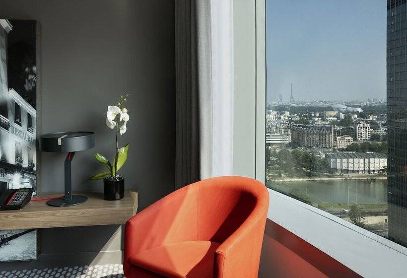 Premium room with view, Melia Paris La Defense