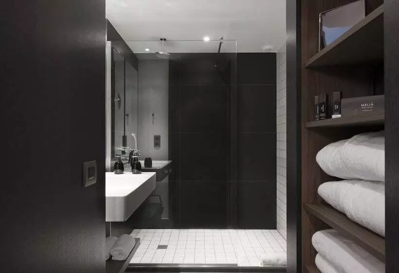 プレミアムルーム, Melia Paris La Defense