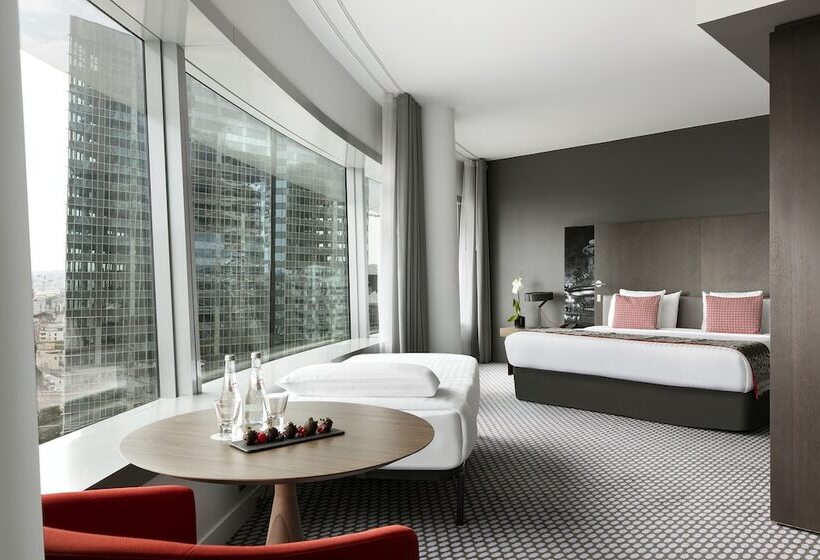 سوئیت با چشمانداز, Melia Paris La Defense