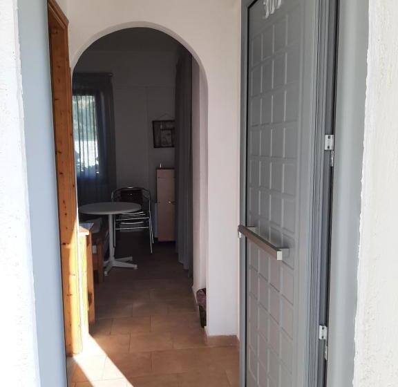 חדר סטנדרט, Ostria