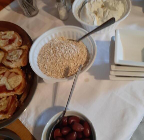 חדר סטנדרט יחיד, Ostria