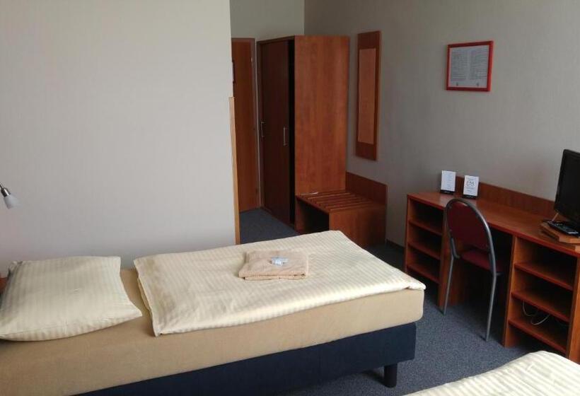 标准间, Otavarena