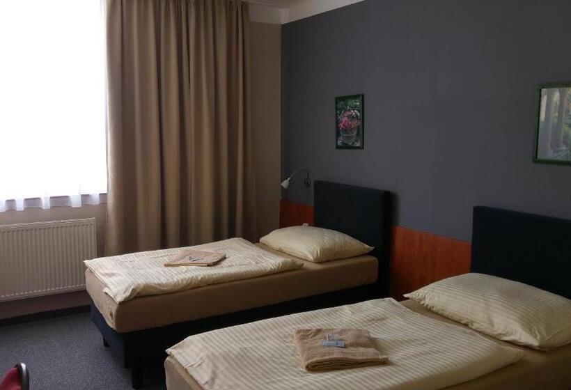 标准间, Otavarena