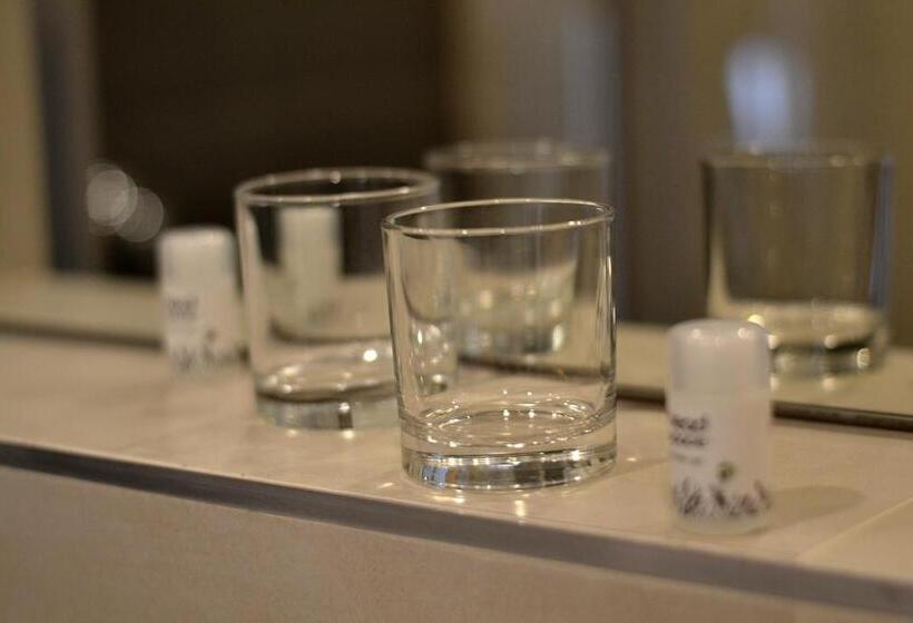 带阳台的豪华间, Otavarena