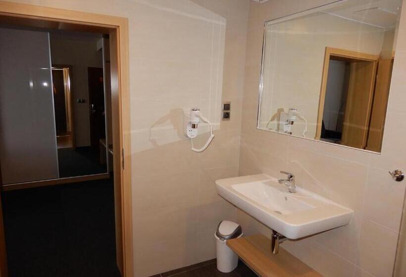 带1个卧室的高级公寓, Otavarena