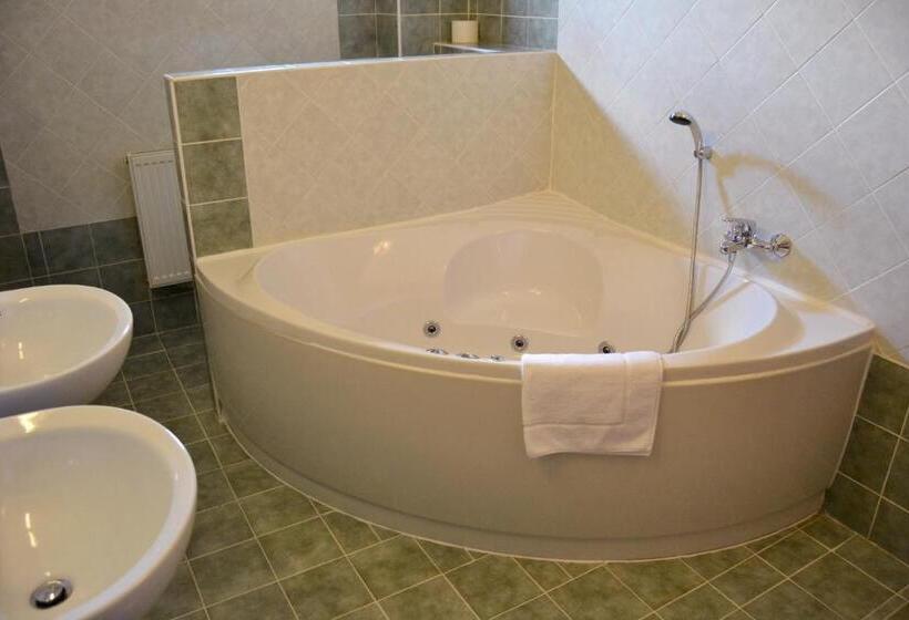 1 Szobás Apartman, Plaza