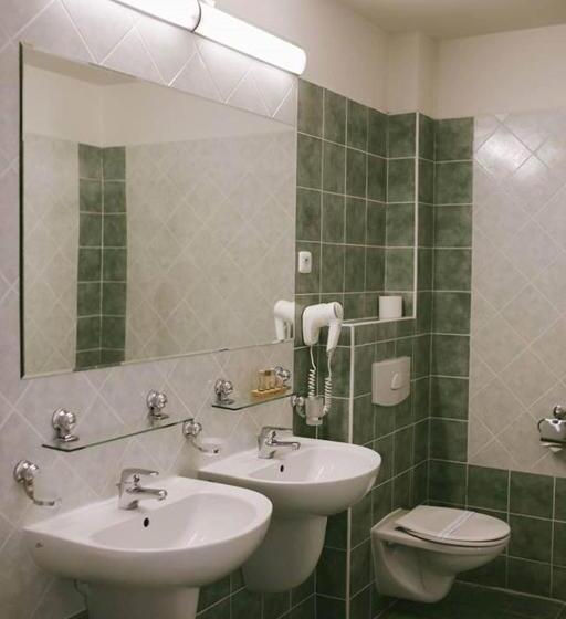 1 Szobás Apartman, Plaza