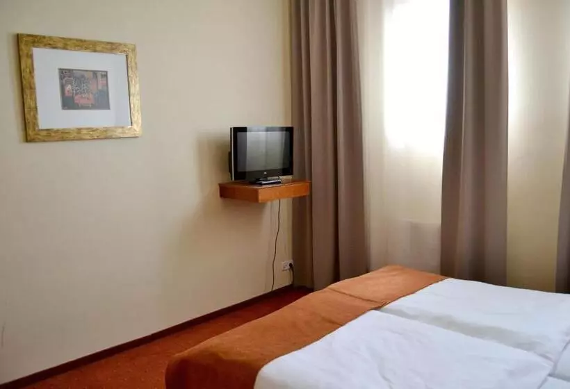 １ベッドルームアパートメント, Plaza