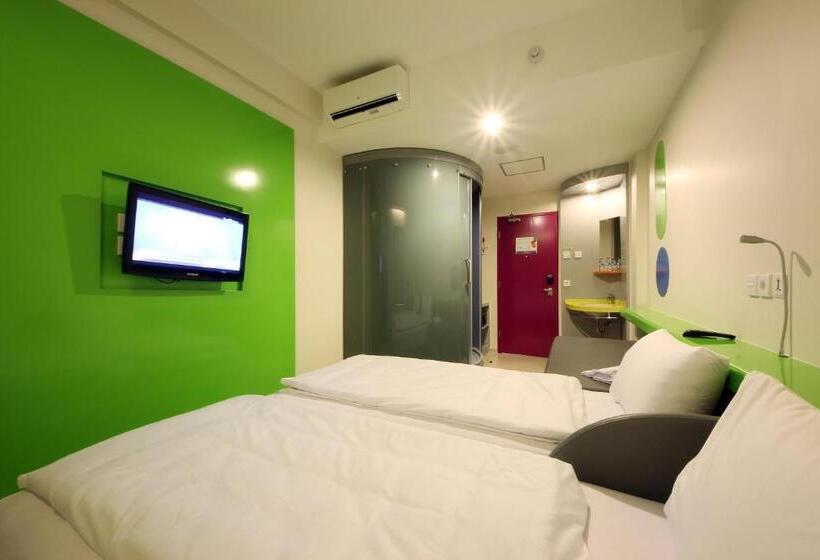 スタンダードルーム, Pop! Hotel Kuta Beach