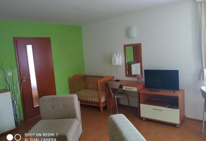 带大床的套房, Penzion Relax Martina