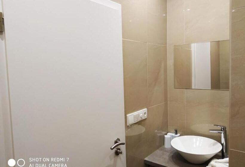 带露台的小型套房, Penzion Relax Martina