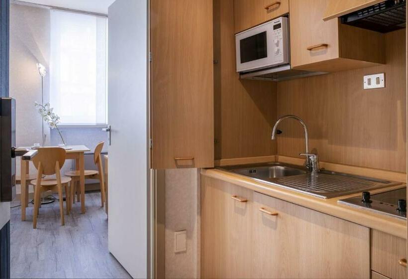 标准工作室, Residence Cimarosa