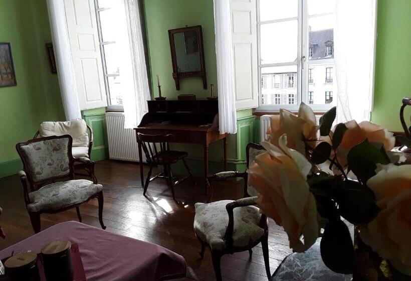 패밀리 룸, La Suite Du Peintre