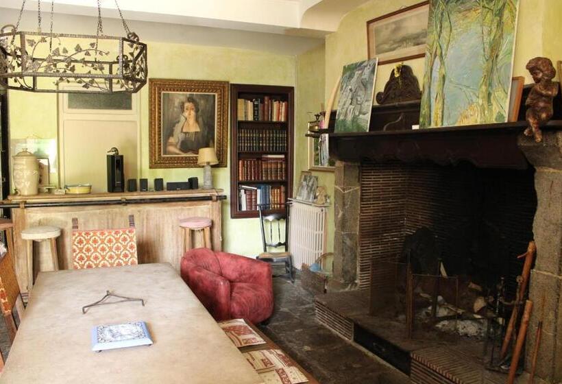 패밀리 룸, La Suite Du Peintre