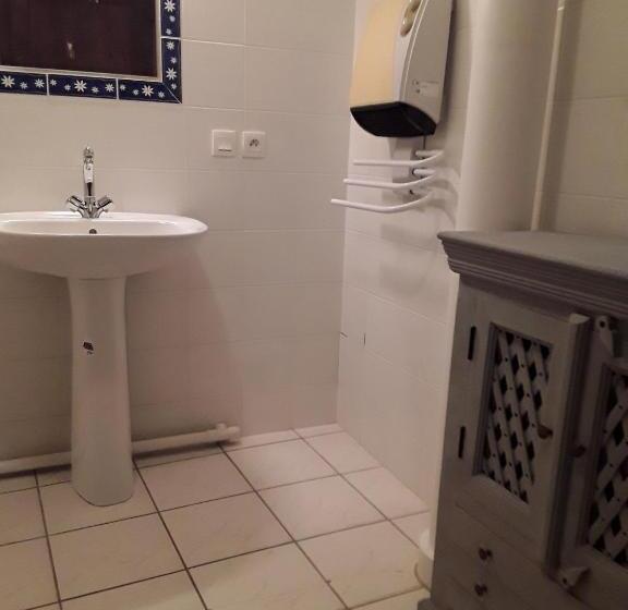 패밀리 룸, La Suite Du Peintre