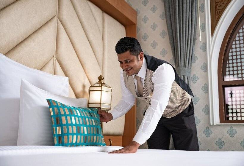 Triple Standard Room with Views, Elaf Al Taqwa