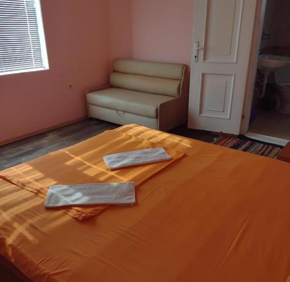 패밀리 룸, Guest House Plamena