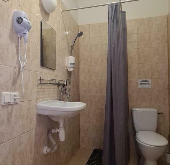 اتاق استاندارد سه نفره, Guest House Kaktus