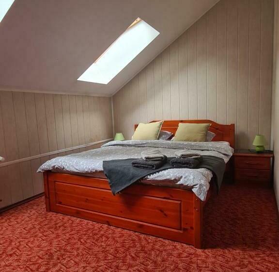 اتاق استاندارد سه نفره, Guest House Kaktus