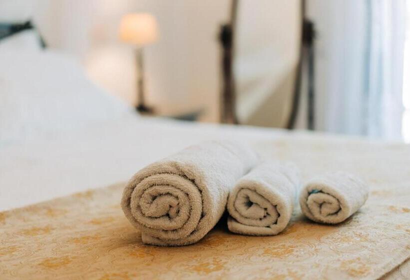 اتاق استاندارد با چشم‌انداز باغ, Juniper Bay