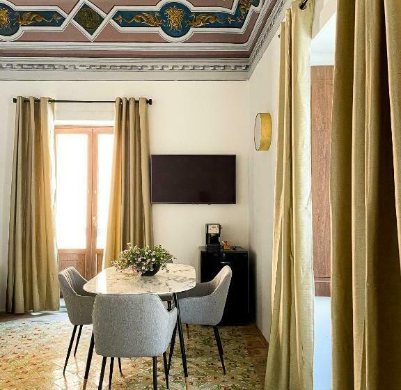 اتاق لوکس, B&b Faraglione