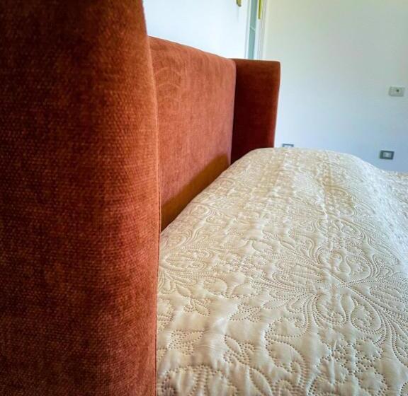 اتاق سوپریور, B&b Faraglione