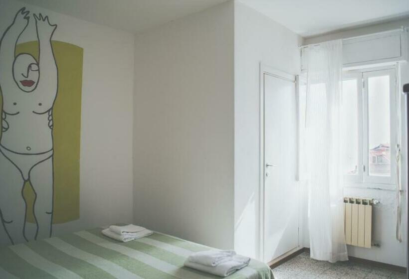 اتاق استاندارد با چشمانداز دریا, Albergo Delle Ondine