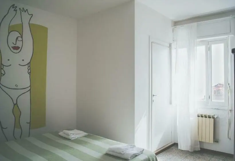 اتاق استاندارد با چشم‌انداز دریا, Albergo Delle Ondine
