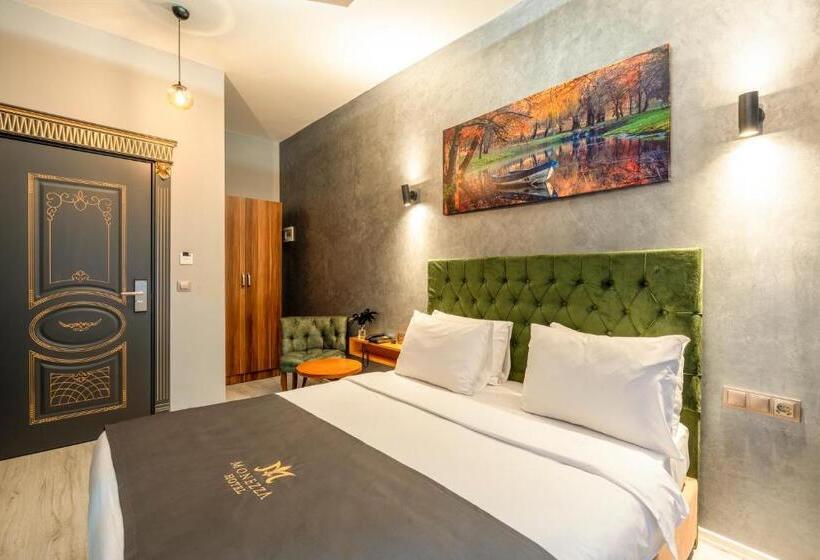 اتاق اکونومی, Monezza