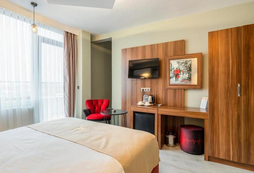 اتاق استاندارد با بالکن, Monezza