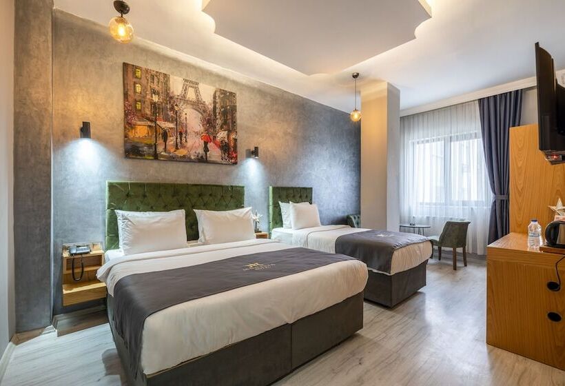 اتاق استاندارد سه نفره, Monezza