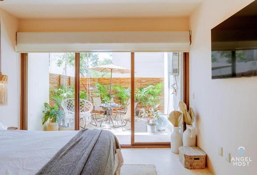 آپارتمان 1 خوابه با چشمانداز استخر, Nature Luxury Selva Norte