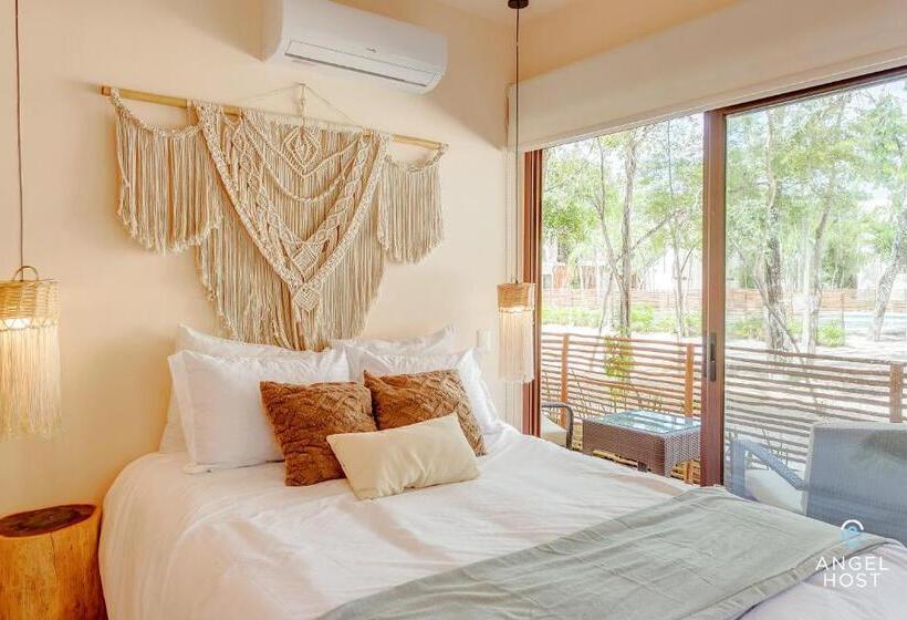 آپارتمان 1 خوابه با چشمانداز استخر, Nature Luxury Selva Norte