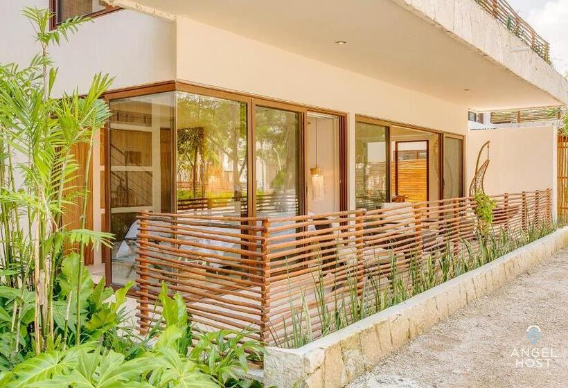 آپارتمان 1 خوابه با چشمانداز استخر, Nature Luxury Selva Norte