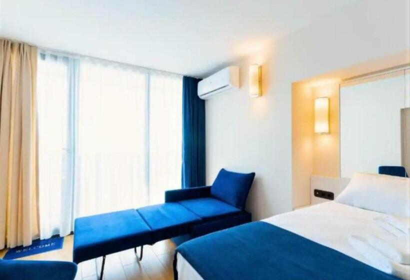 آپارتمان 1 خوابه با چشم‌انداز دریا, Sea View Orbi City