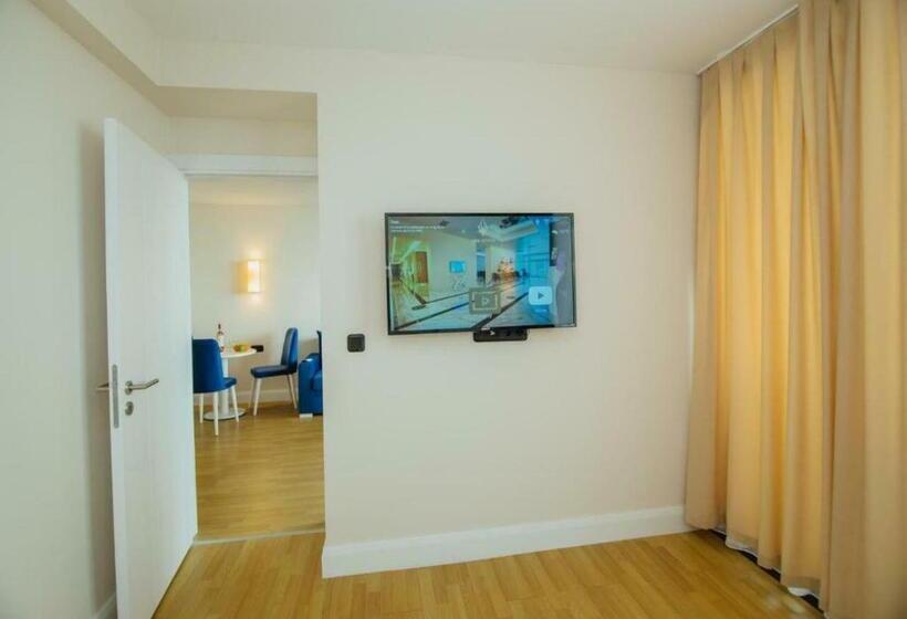 آپارتمان لوکس 1 خوابه, Sea View Orbi City