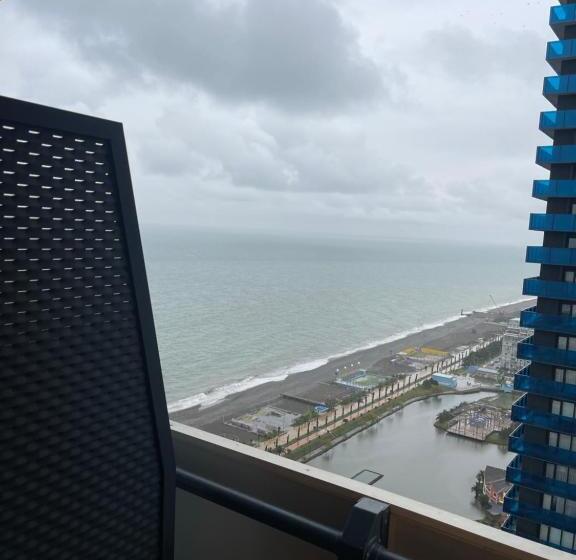 آپارتمان 2 خوابه, Sea View Orbi City