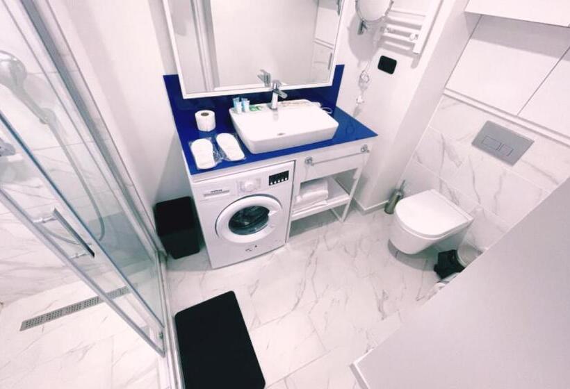 آپارتمان 2 خوابه, Sea View Orbi City