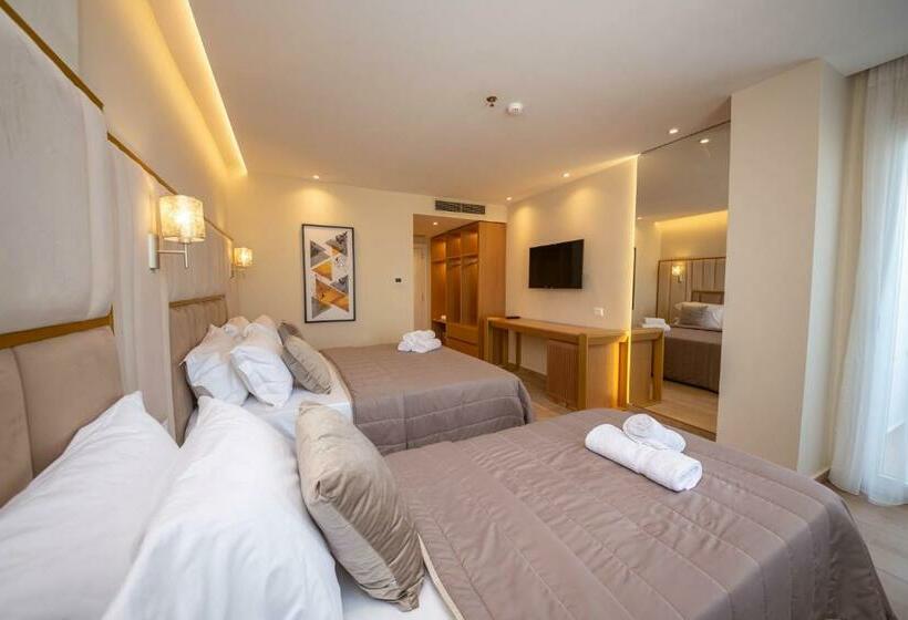 디럭스 트리플 룸, Merar