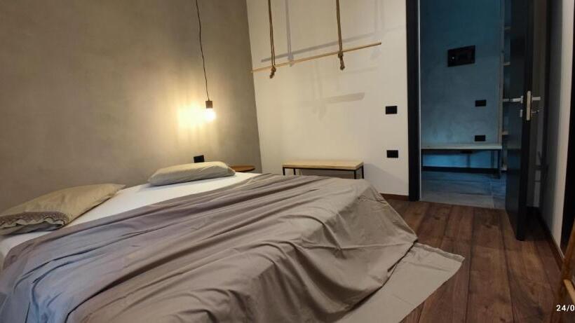 1 Sovrums Superior Lägenhet, Residence La Pineta