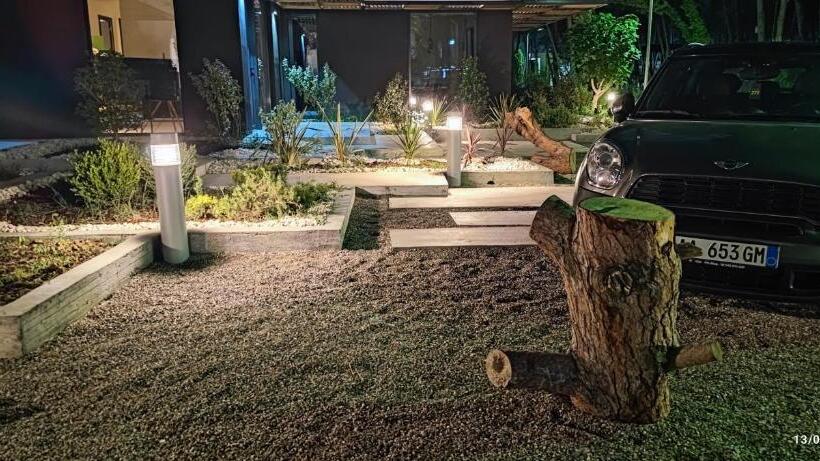 2 Sovrums Lägenhet, Residence La Pineta