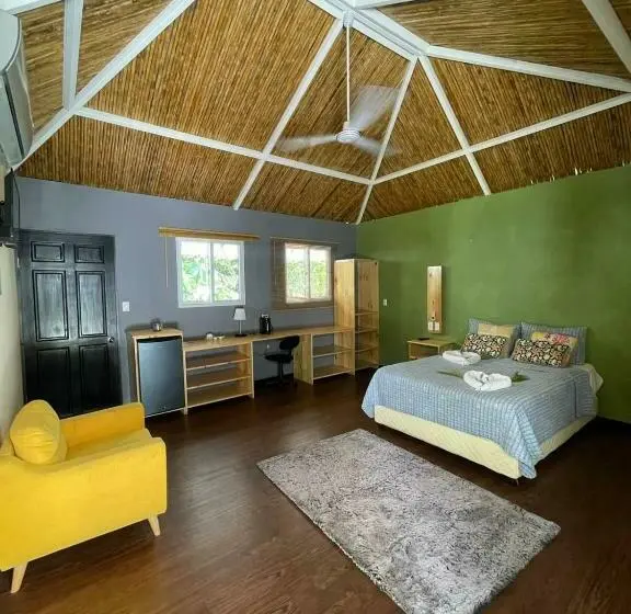 デラックススイート, Grand Park Manuel Antonio   Adults Only