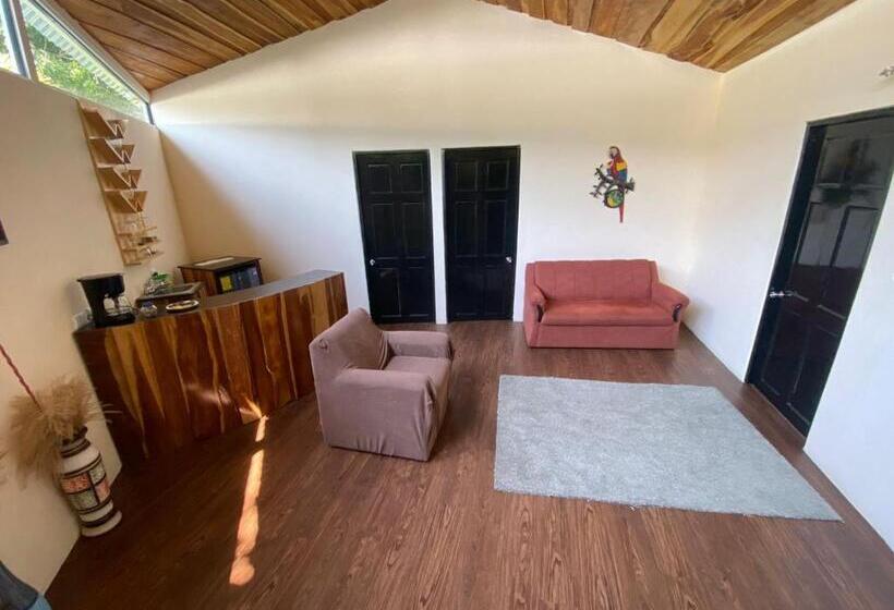 带花园景观和一个卧室的别墅, Grand Park Manuel Antonio   Adults Only