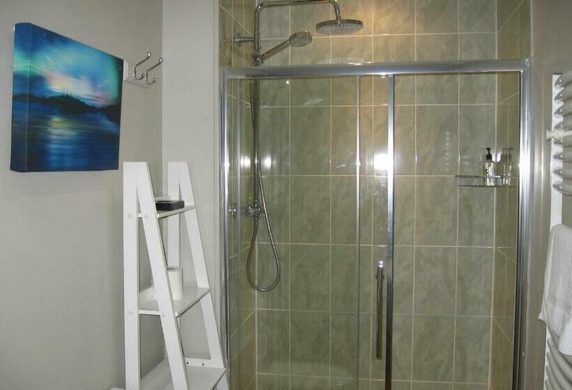 带大床的高级房间, Beaconsview B&b