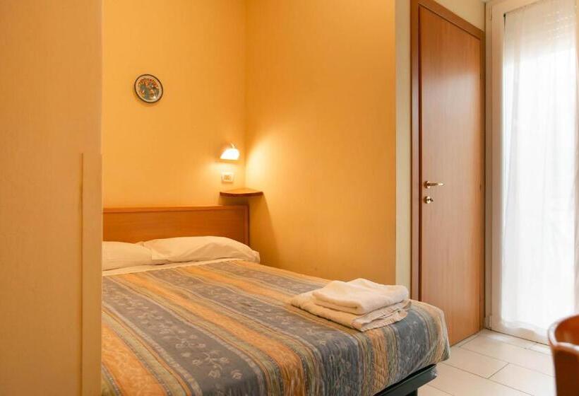 اتاق استاندارد یک تخته با بالکن, Valparaiso