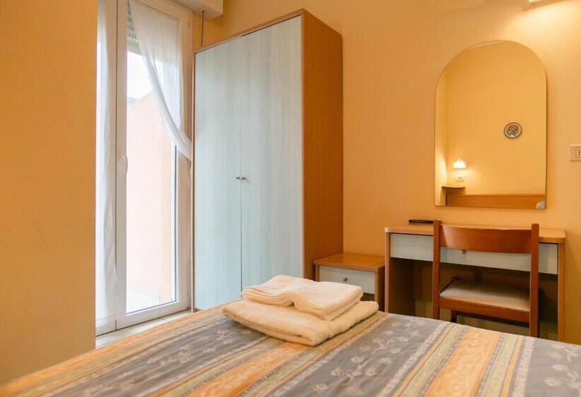 اتاق استاندارد یک تخته با بالکن, Valparaiso