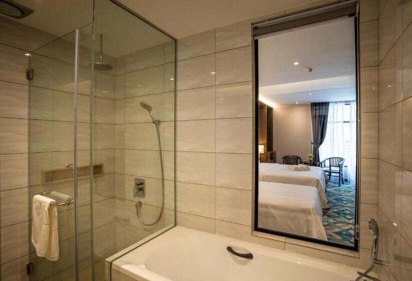 Suite Premium, Christee Suites