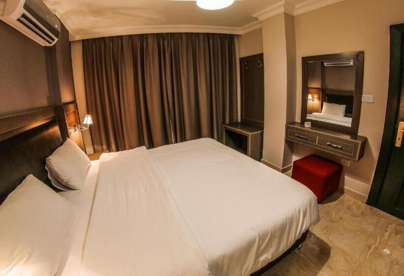 StandaardKamer, Ibiza