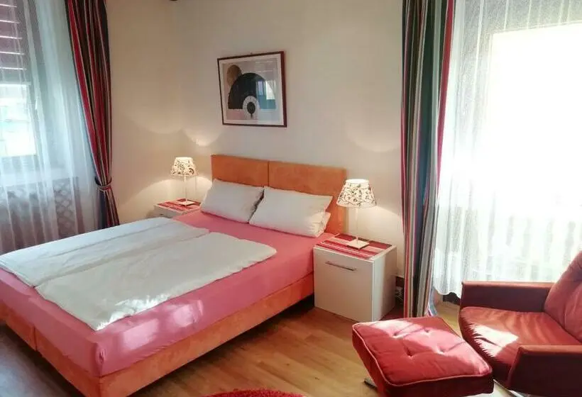 Quarto standart com varanda, Pfaff